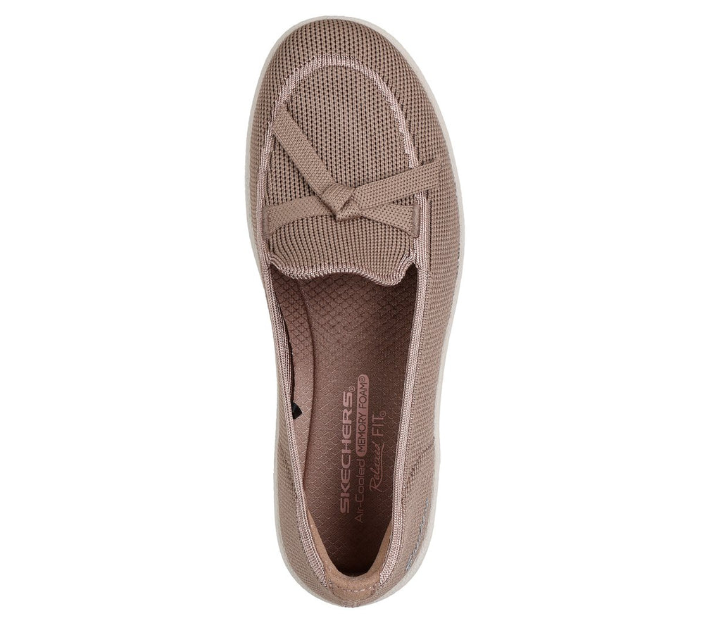 Skechers | Relaxed Fit: Parallel Lite - Soaring Softly