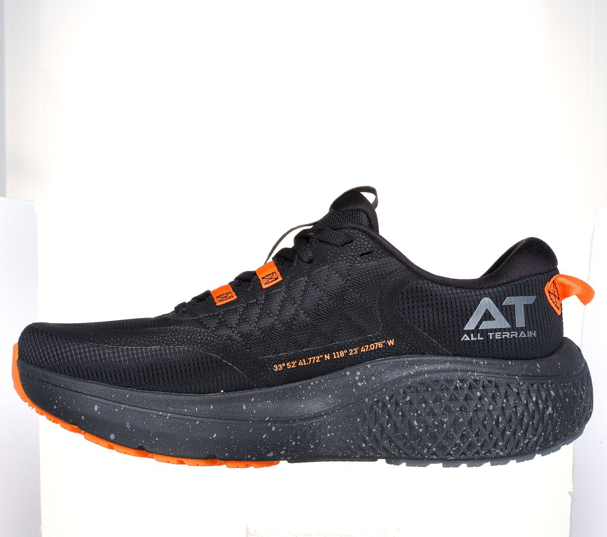 Skechers Onsale | GO RUN Supersonic Max A/T